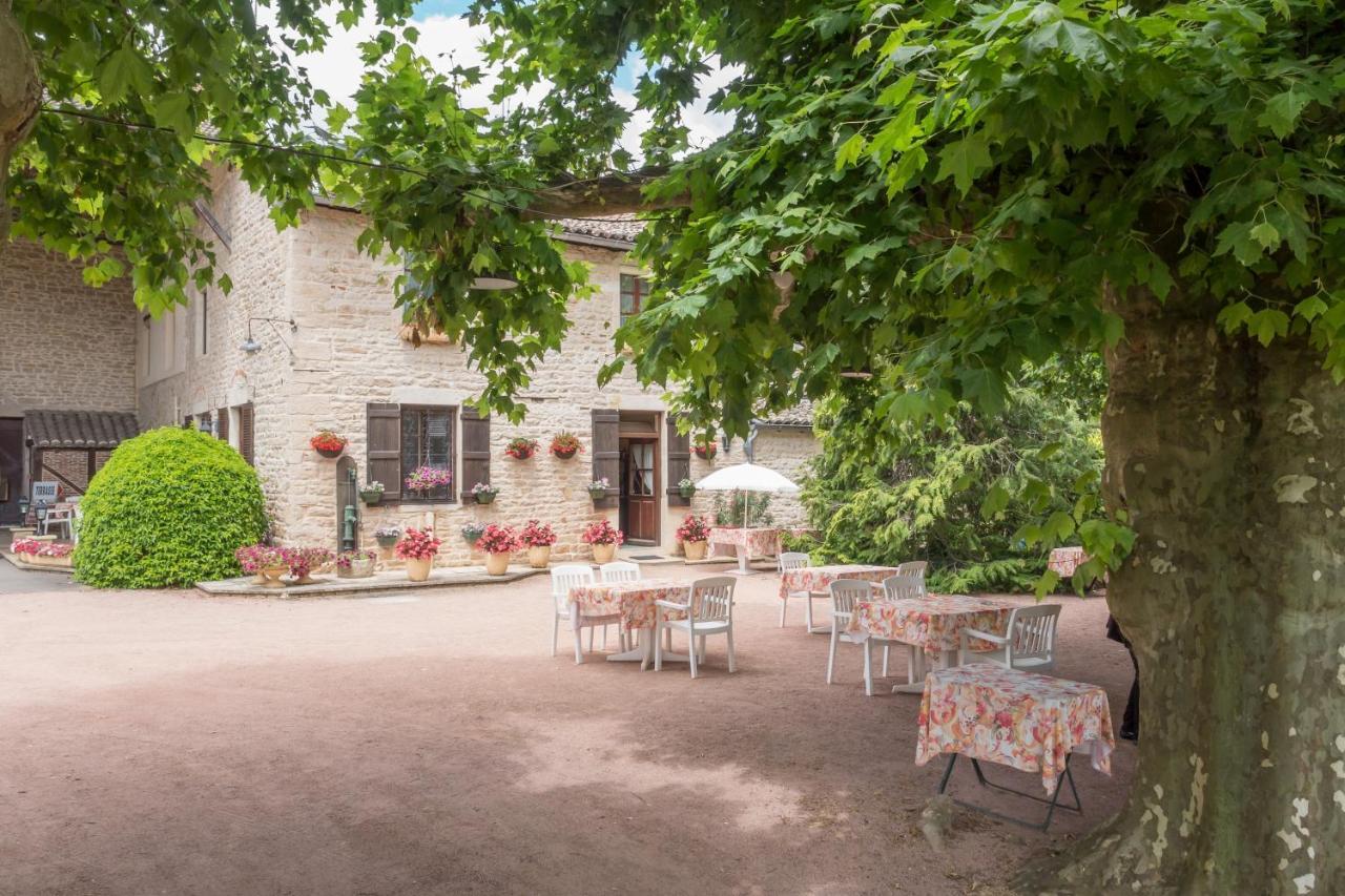 Hotel Et Appartements Les Platanes Thueyts Exterior photo
